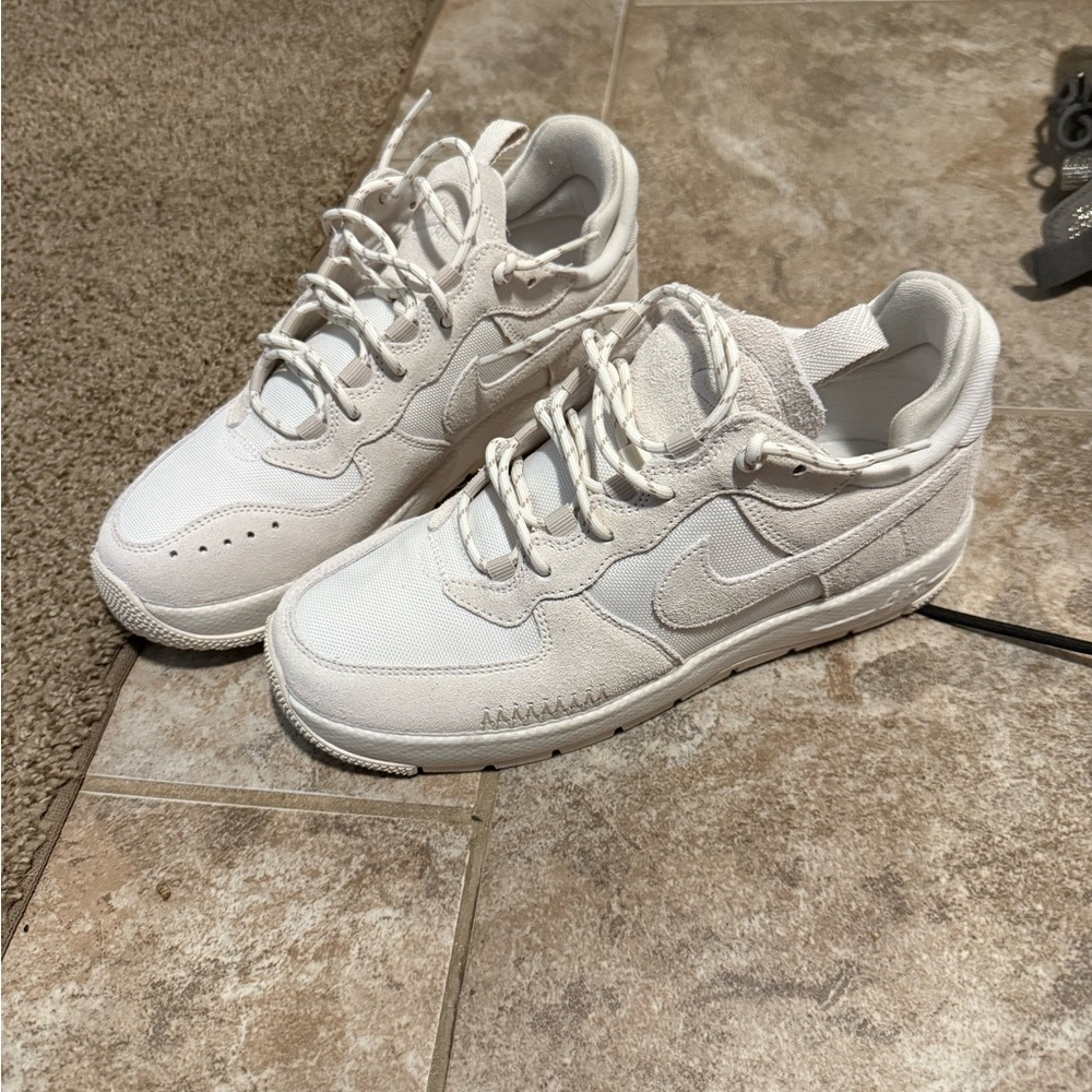 Off white Nike Sneakers